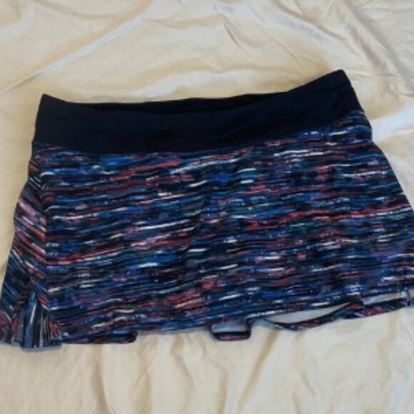 Lululemon Skirt - Picture 1 of 4